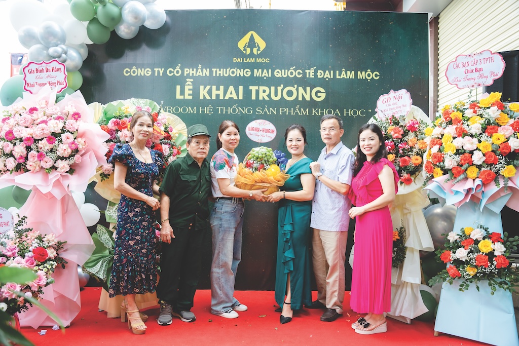 akhai-truong-showroom-dai-lam-moc-thanh-hoa-1