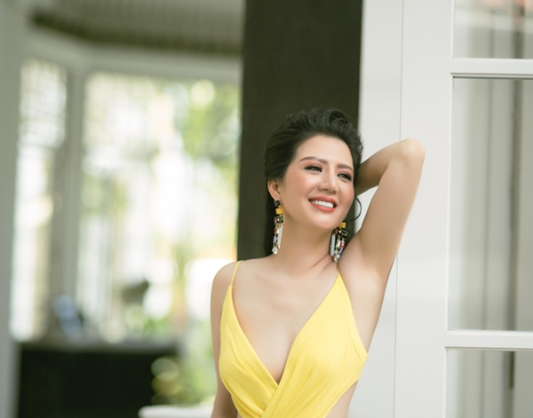 dinh-hien-anh-mrs-ao-dai-4
