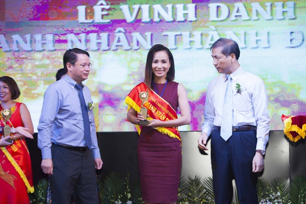 1-dn-mi-trang-duoc-vinh-danh-doanh-nhan-thanh-dat-vhdn