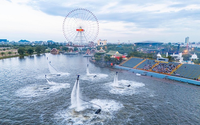 doc-dao-dai-tiec-da-giac-quan-tai-da-nang-downtown-awaken-river